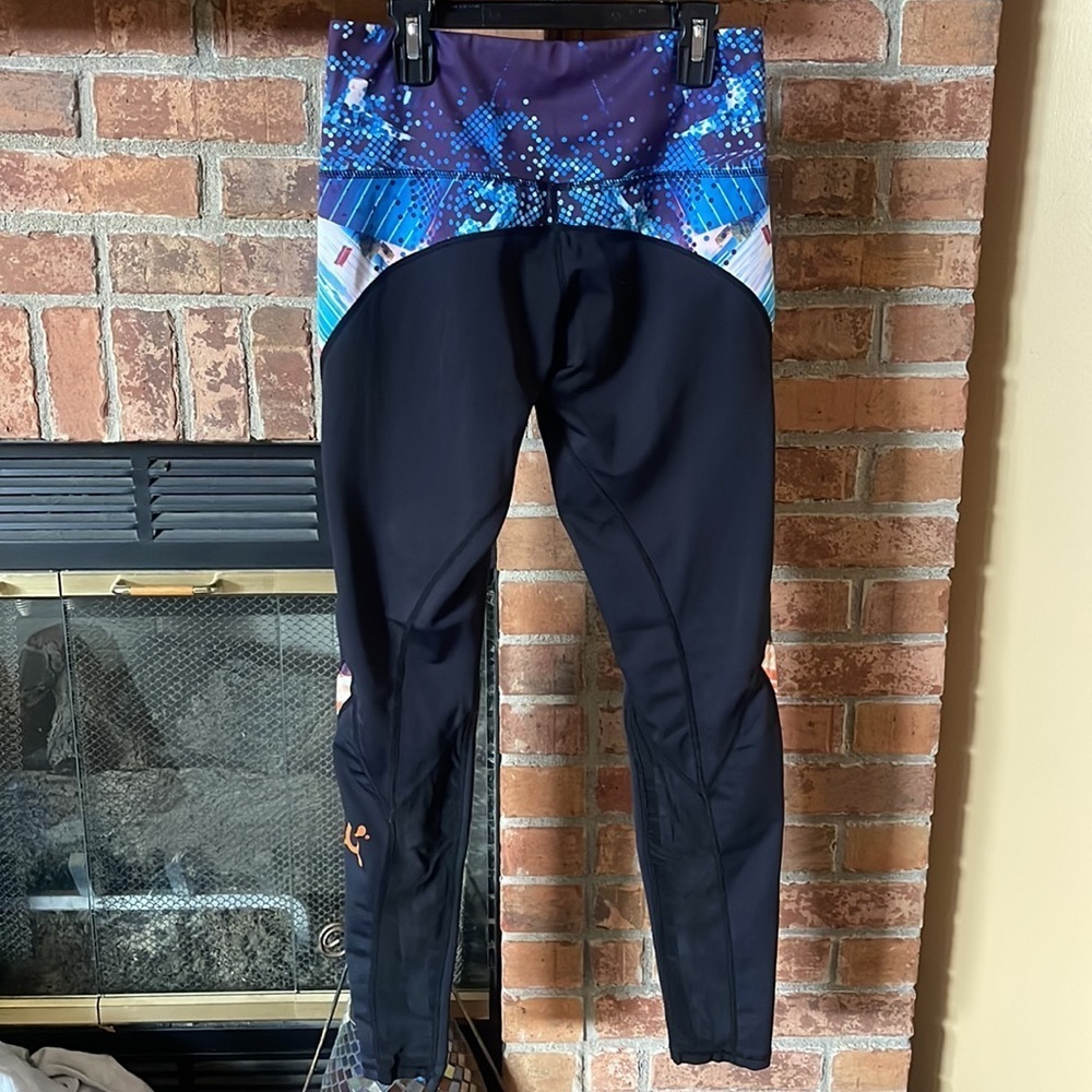 Orangetheory Fitness Patterned Leggings - Picture 4 of 6